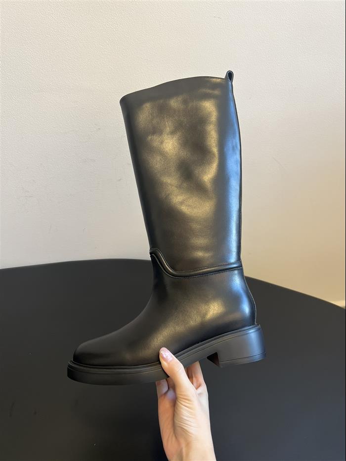 20251128173018660 520